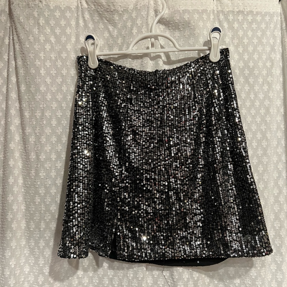 Sequined skirt